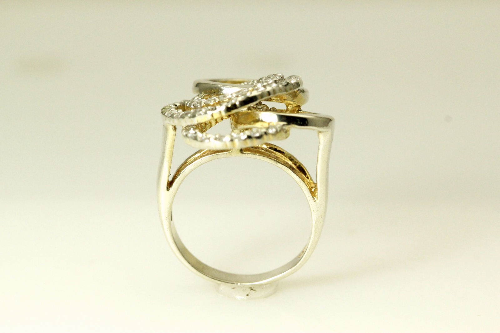 925 Sterling Silver Cubic Zirconia Swirls Size 8.25 Ring 9.3 Grams (RIN7027)