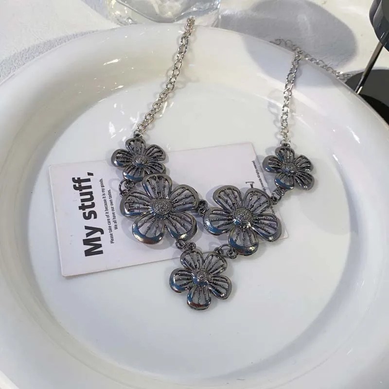 Bohemian Metal Hollow Flower Necklaces for Women Punk Hip Hop Patchwork Flowers