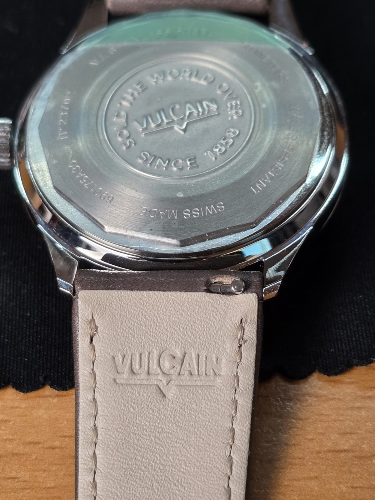 Vulcain Grand Prix Small Second Blue (39mm) 690175A30