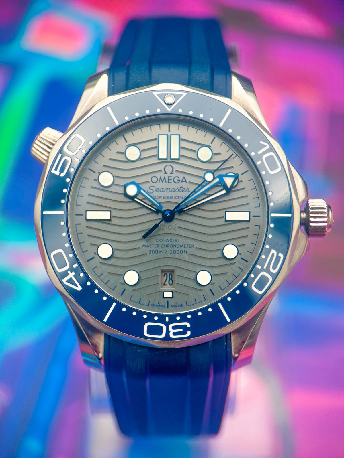 OMEGA Seamaster Diver 300M 210.32.42.20.06.001 “Blue Dial Grey Wave”
