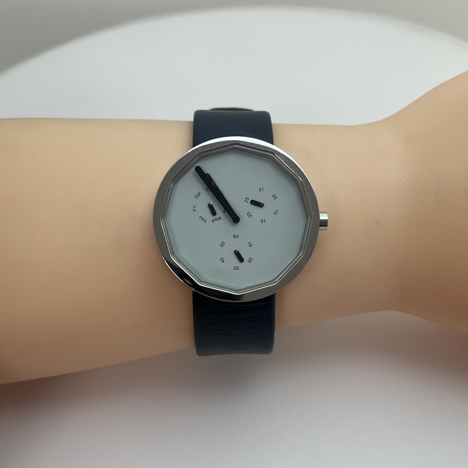 Seiko Issey Miyake Twelve365 NY0P051 Japan Day-Date Naoto Fukasawa Qz Watch#578B