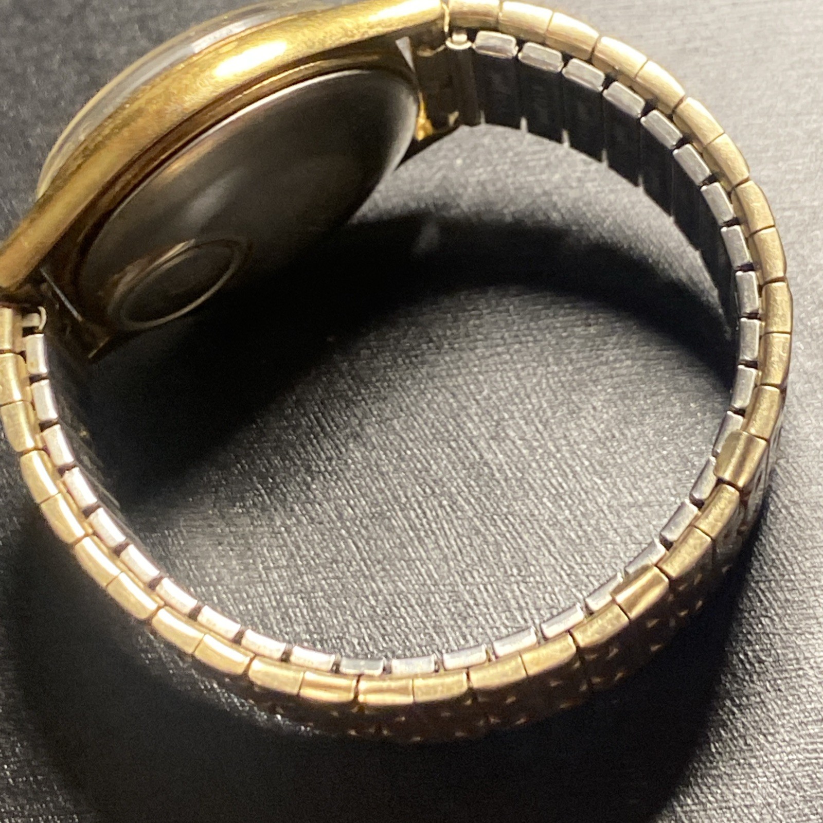 VTG 80s Timex Men’s Gold Quartz 33.5 mm Speidel Stretch Band for Parts?Untested