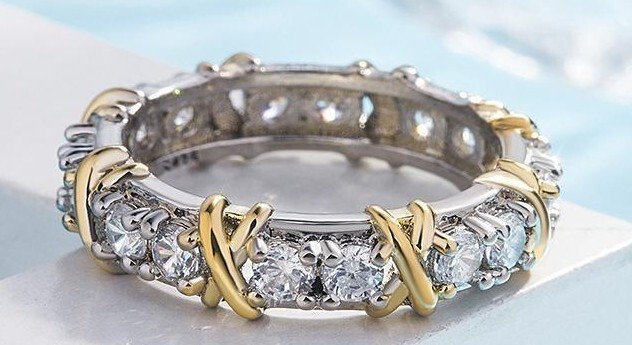 Classic Luxury 925 Sterling Silver Ring with Zircon Crystal Ring for Woman Gift