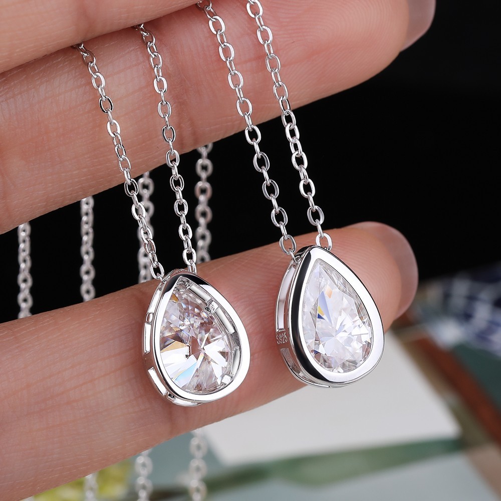 1-4CT Pear Cut Moissanite Solitaire Pendant Necklace 925 Sterling Silver Chain
