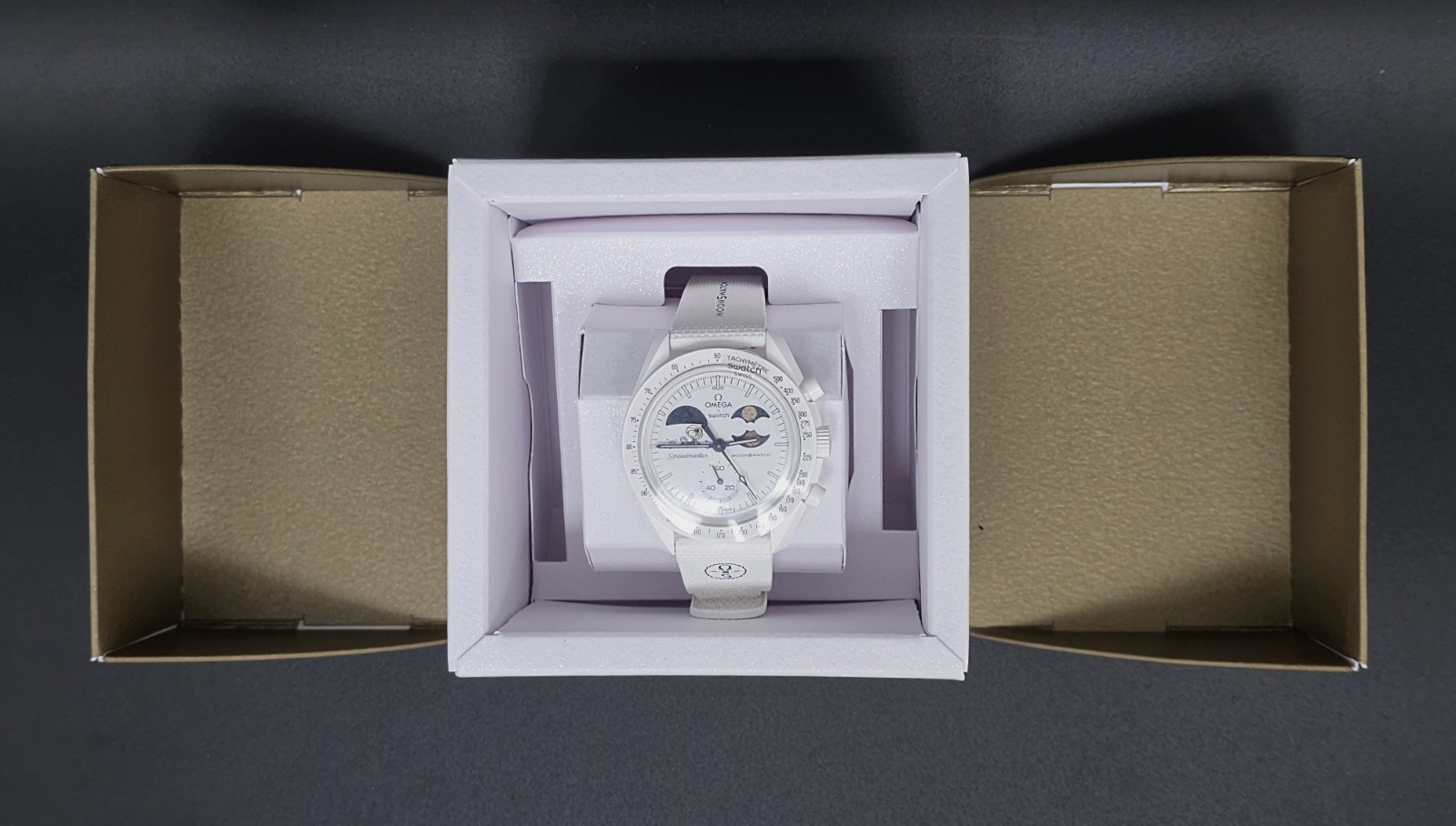 GENUINE OMEGA SWATCH MISSION TO EARTHPHASE MOONSHINE GOLD COLLECTION