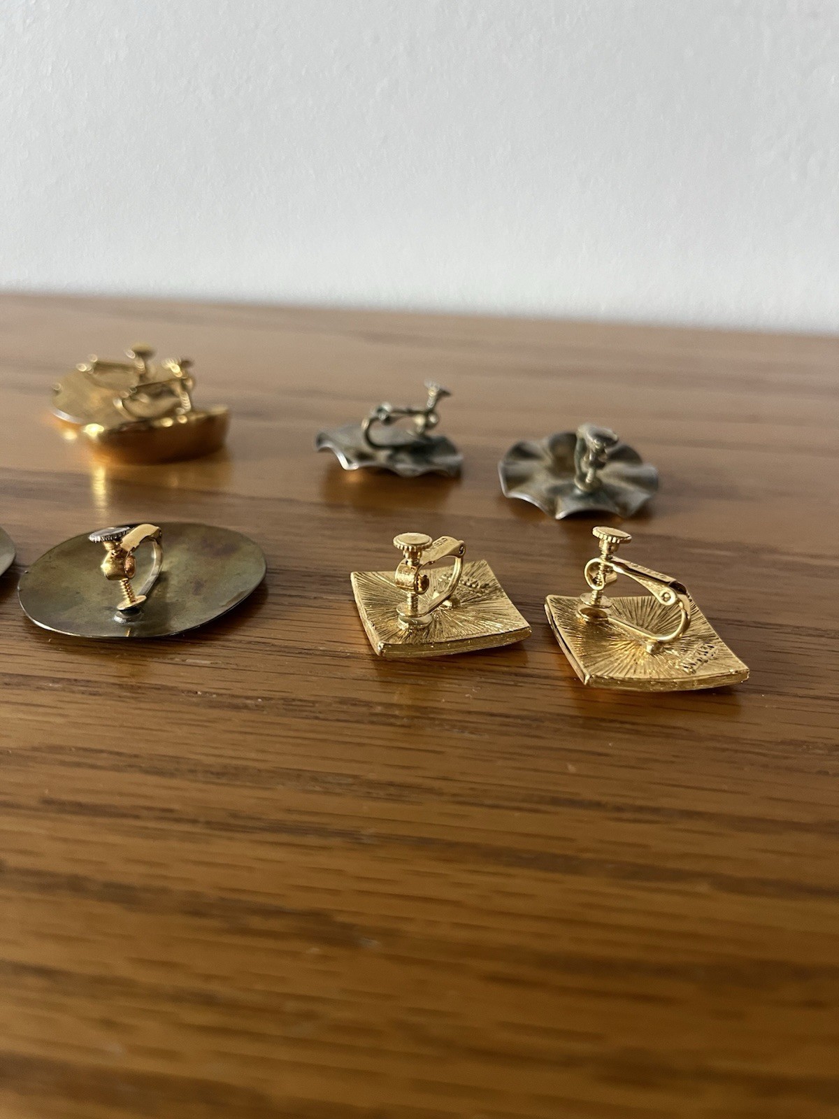 Vintage Lot Of 5 Clip On Screw Back Gold Tone Estate Find From Fancy Lady