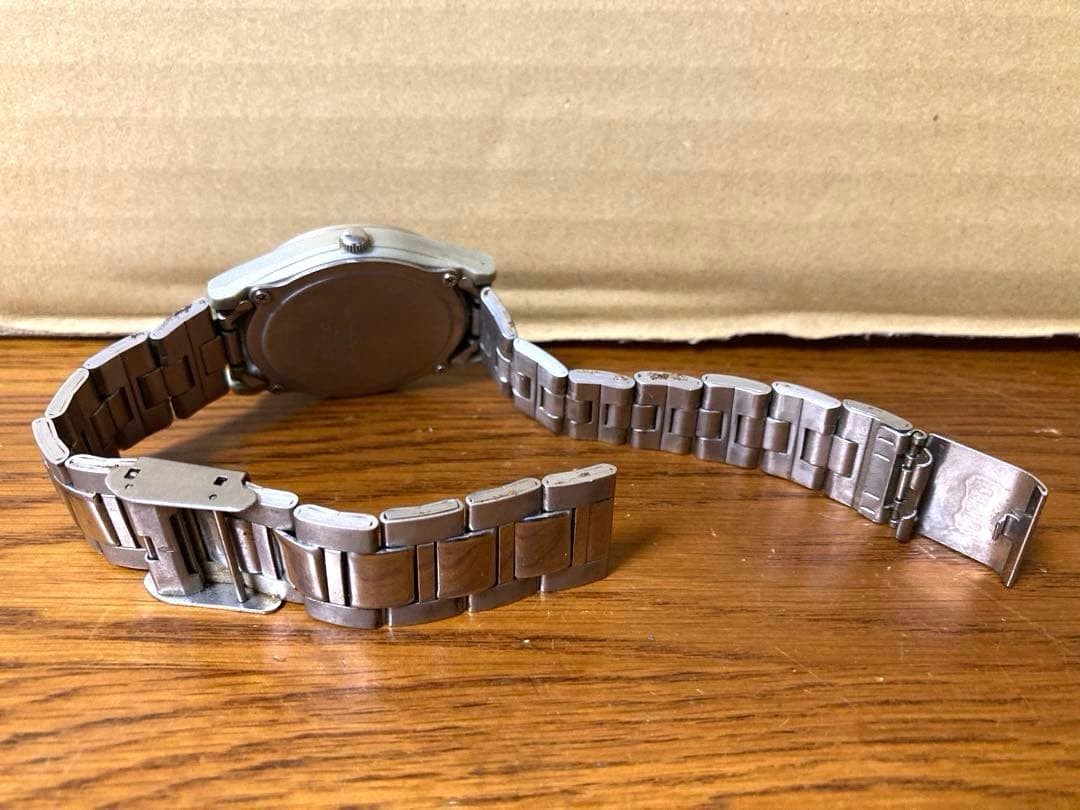 Citizen Q&Q EL31 SOLARMATE Solar H970-205 (Current Condition)