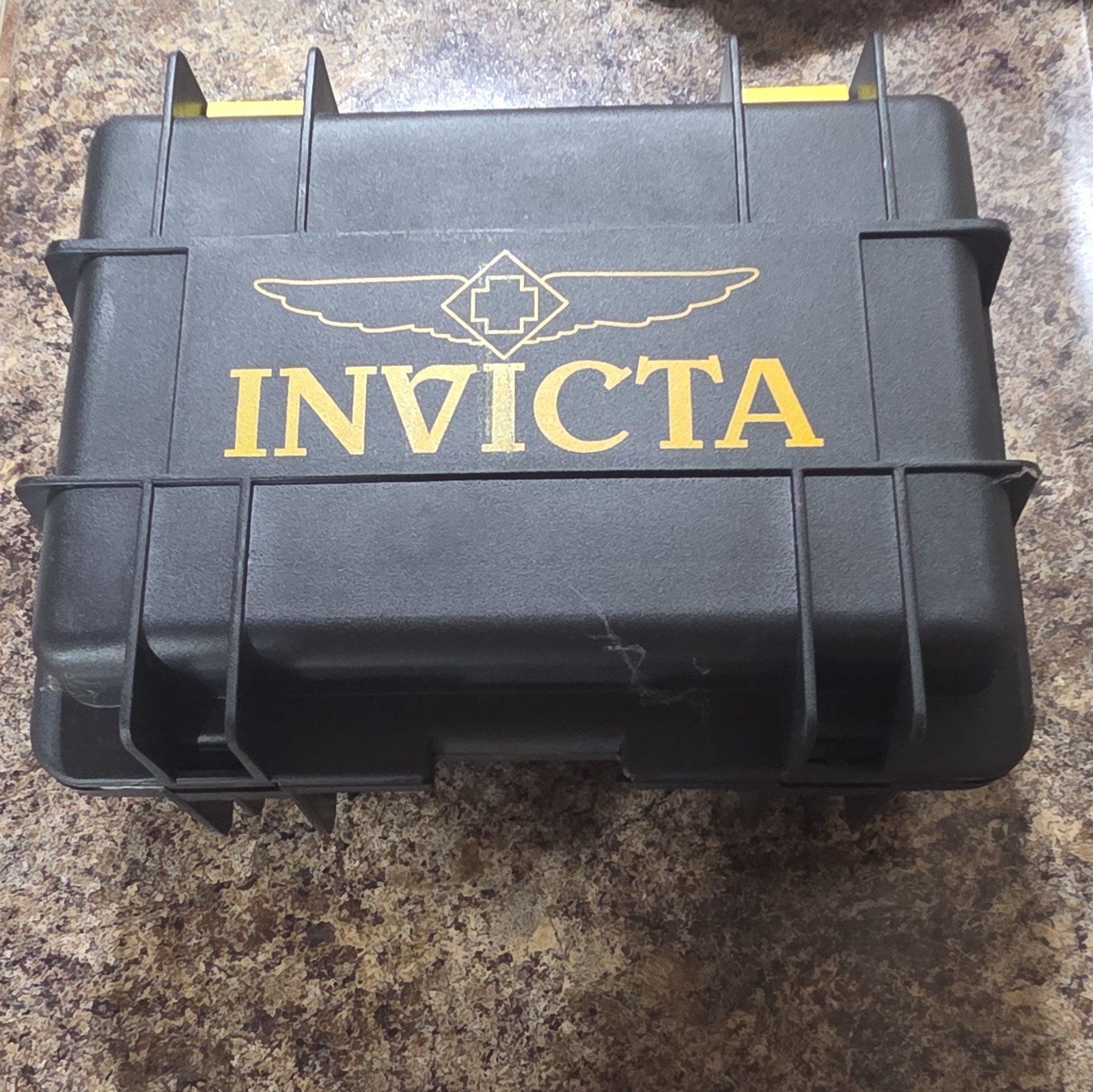 Invicta Eight 8 Slot Impact black and Yellow Watch Storage Box Collector Case