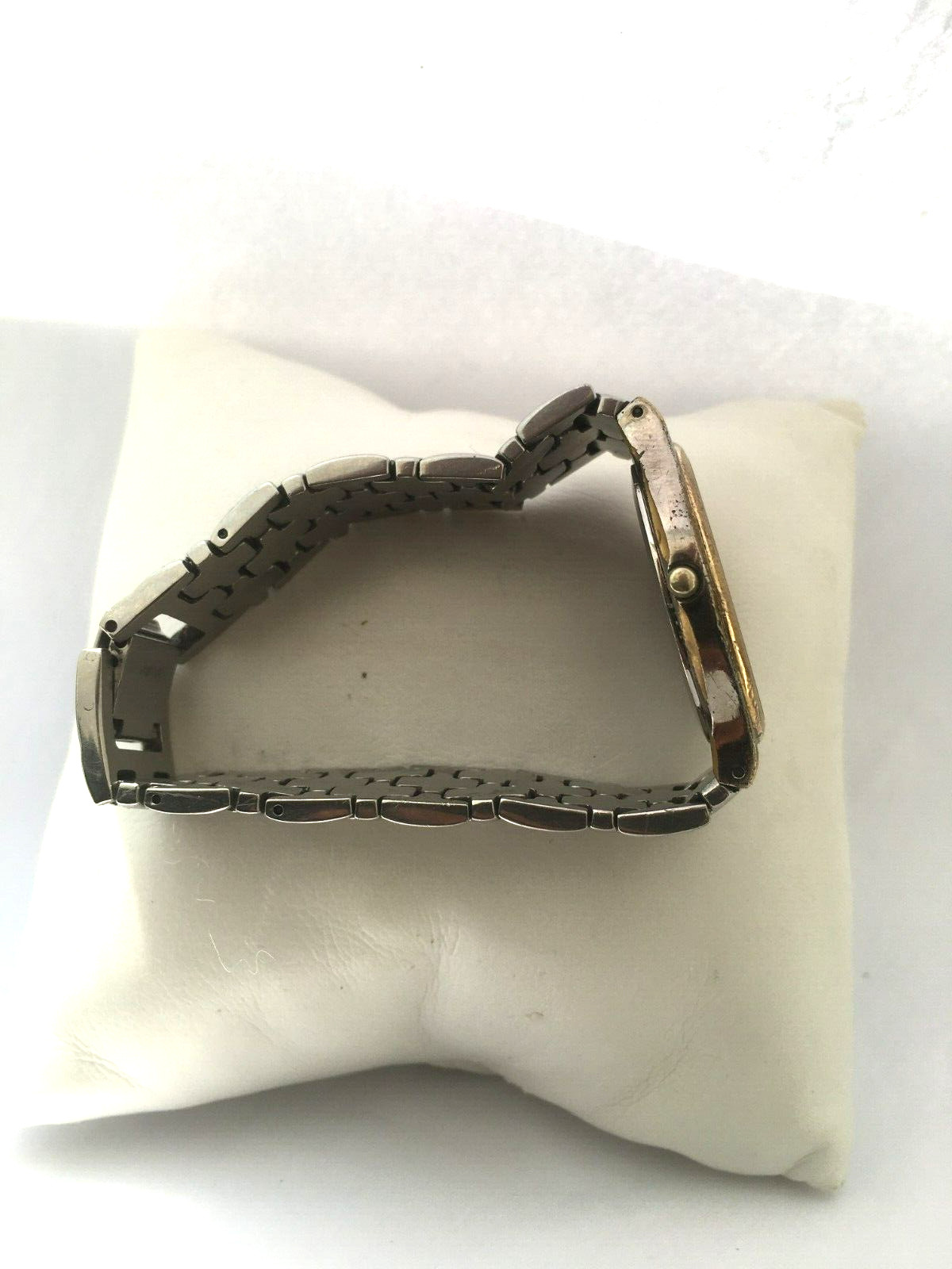 Tissot Made in Switzerland Unisex Quartz Bracelet Watch K251 17 CM Wrist Size