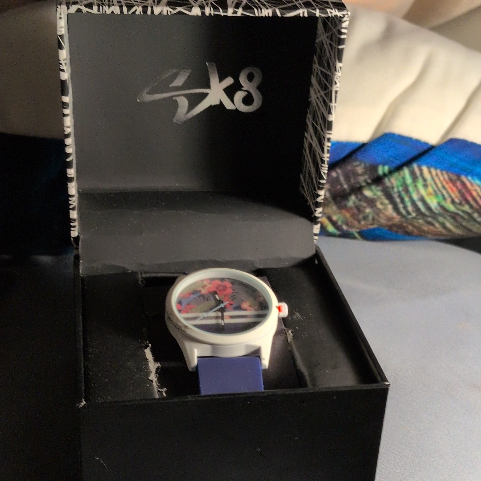 ZX8 Quartz Analog 40mm SS Silver Case Blue Silicone Strap Floral Dial Box
