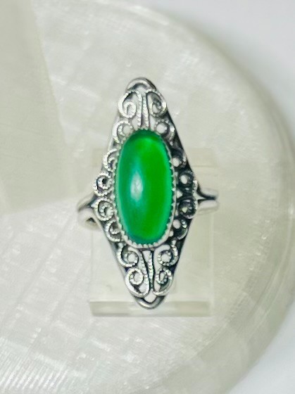 Vintage “Beau” Sterling Chrysoprase Adjustable Filigree Ring Signed
