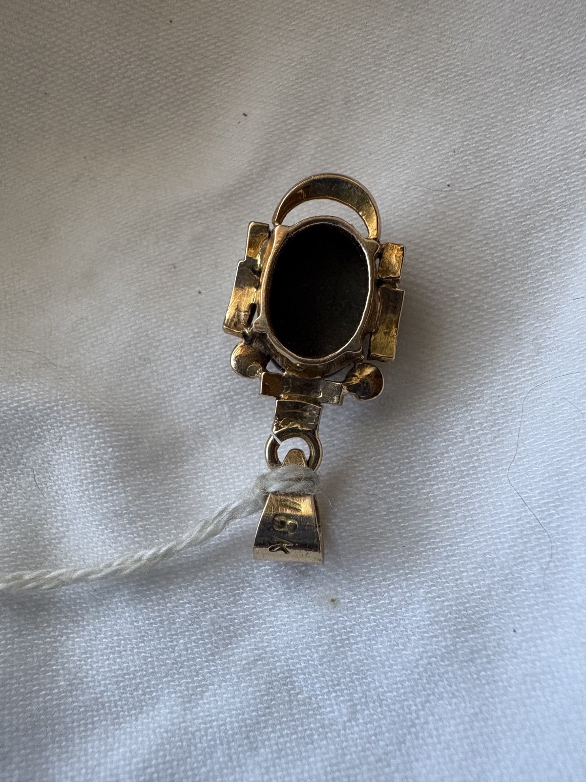Vintage NOS Star of India Pendant in 18K Gold Setting