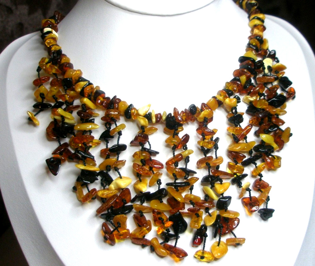 Genuine Baltic Amber Women’s Statement Necklace Multicolor 44 cm 17” 32 grams