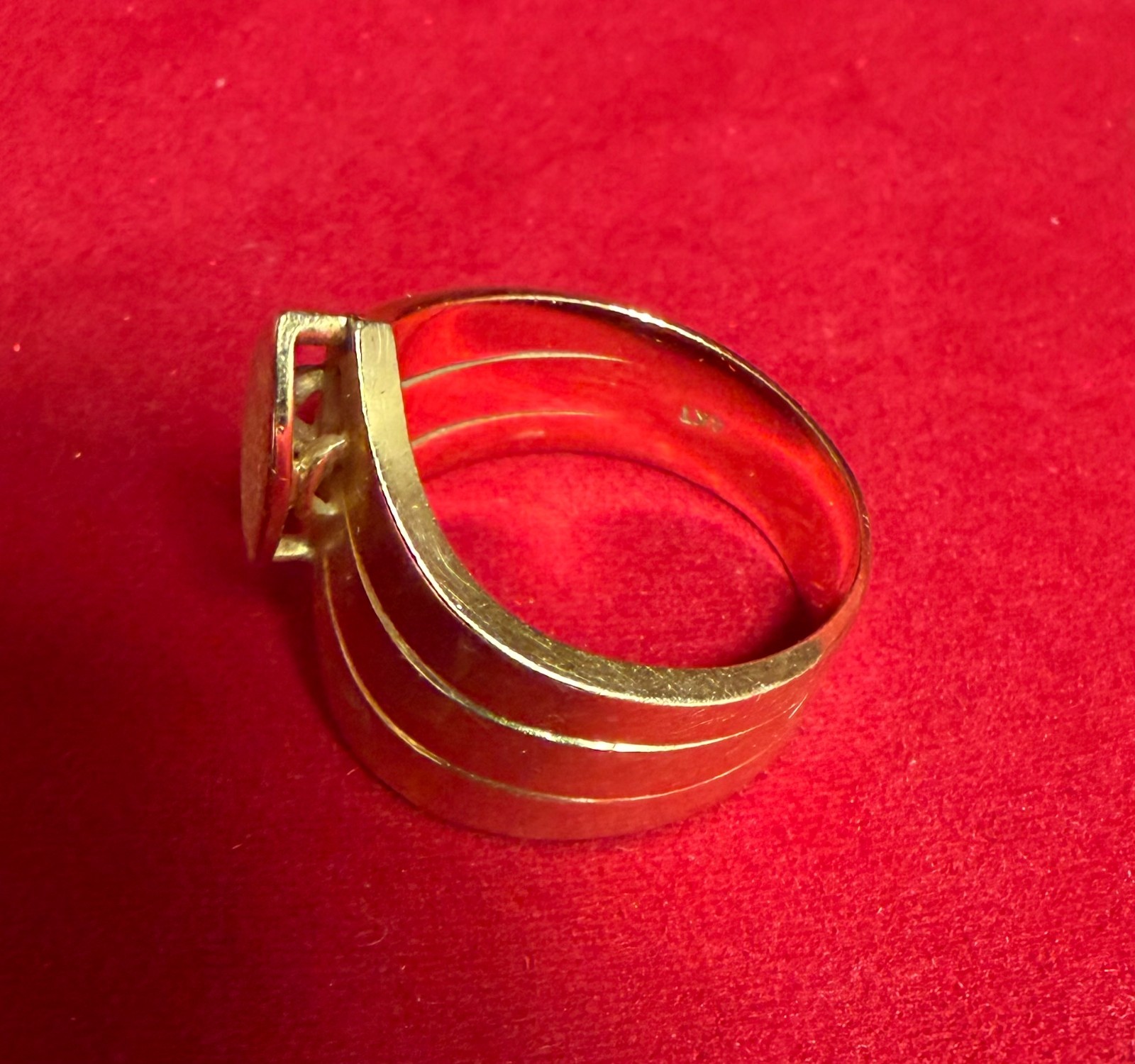 14K Gold 8.8 Grams Woman’s Ring W/Raised Mounting for Center Stone Custom Made