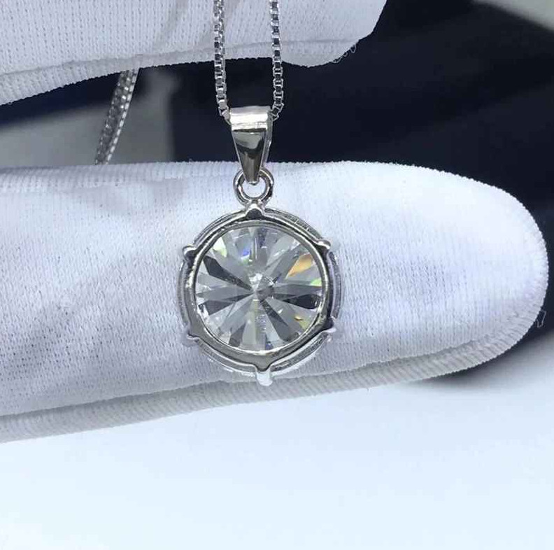 Multi-size Moissanite Simple Solitaire Pendant Necklaces for Women Neck Chains