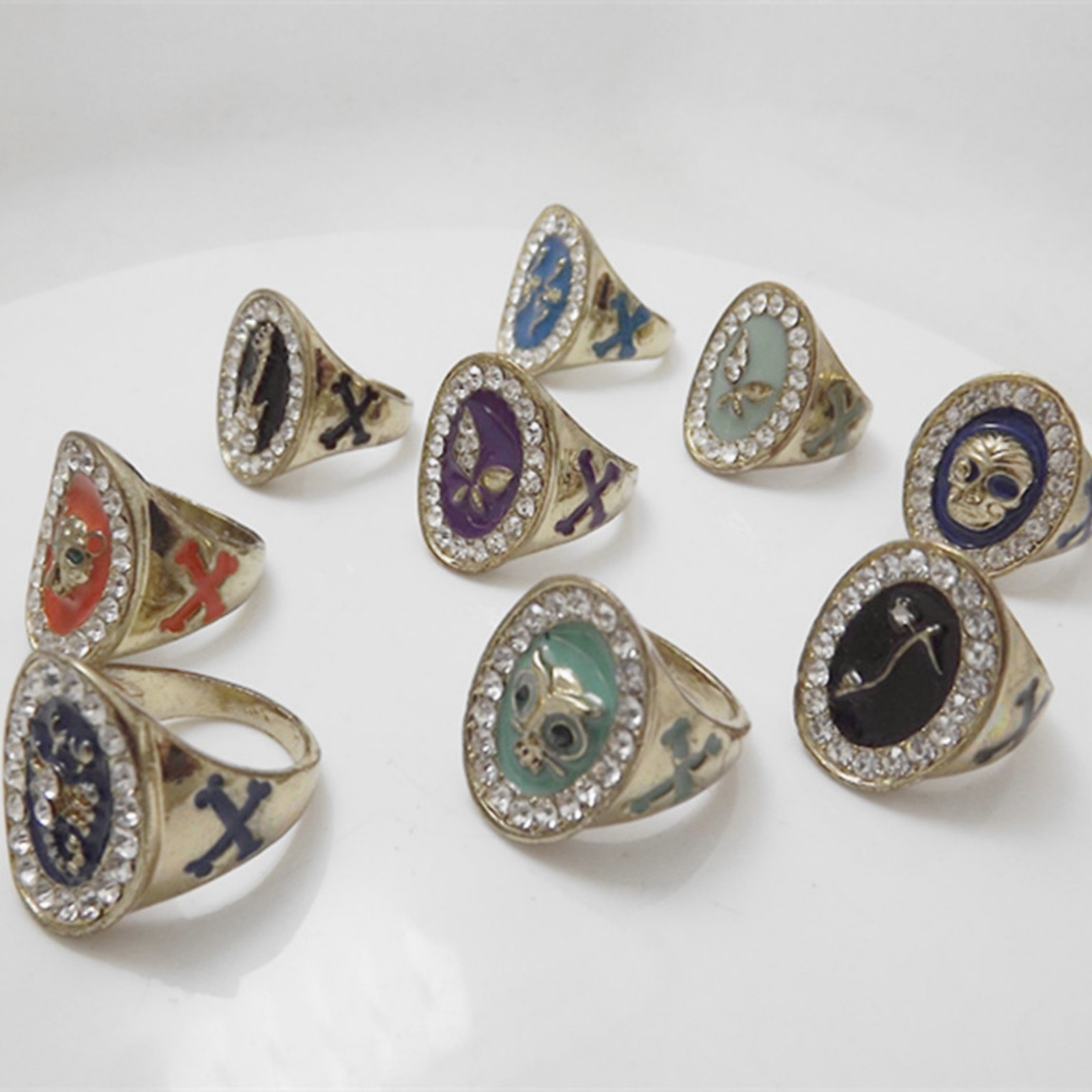 28 Pcs Vintage Enamel Signet Rings Oval Zircon Mixed Design Alloy Jewelry Set