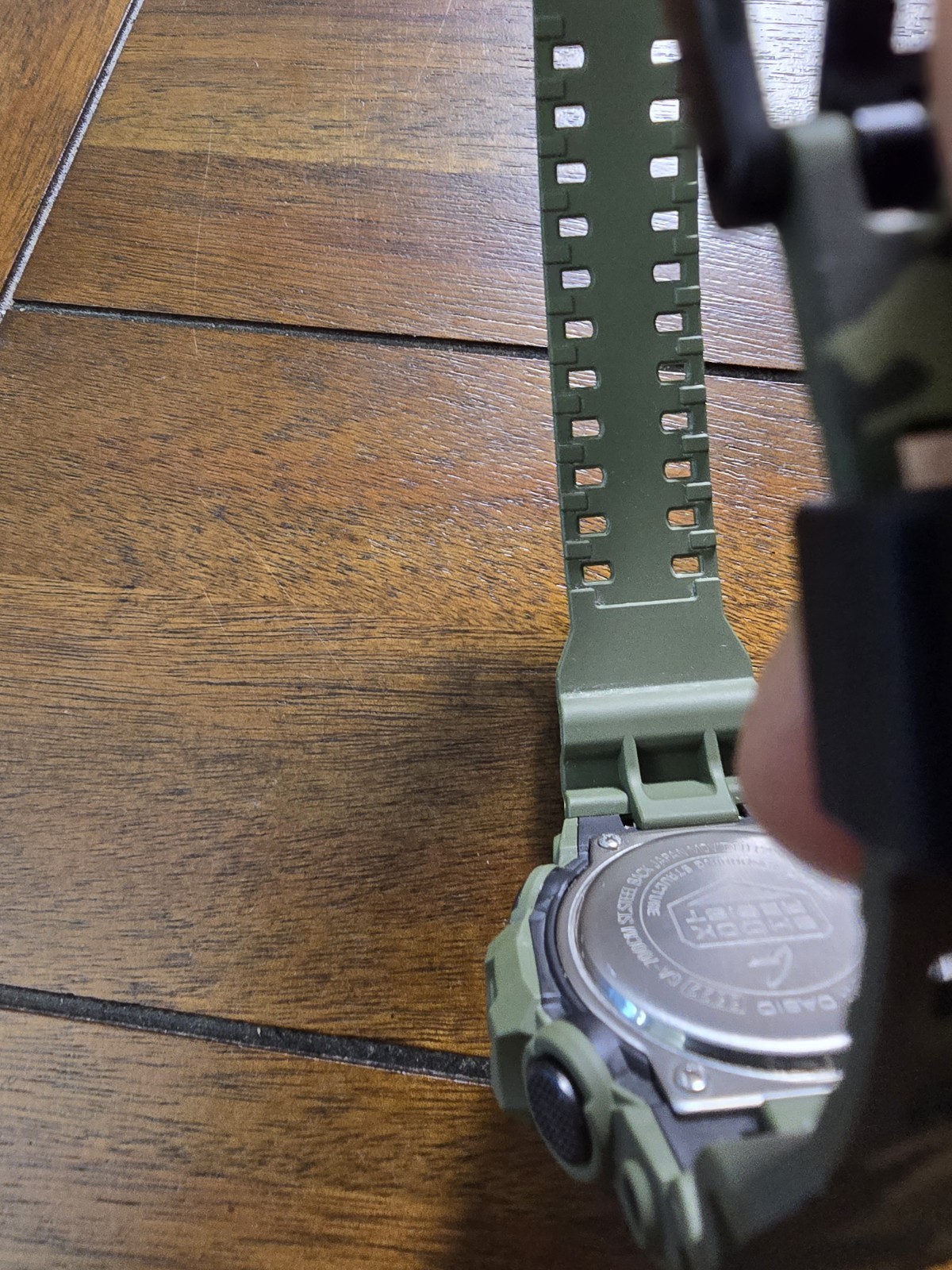 Casio G-Shock GA-700CM-3A Camo Green Ana-Digi 200M Men’s Watch Runs Great