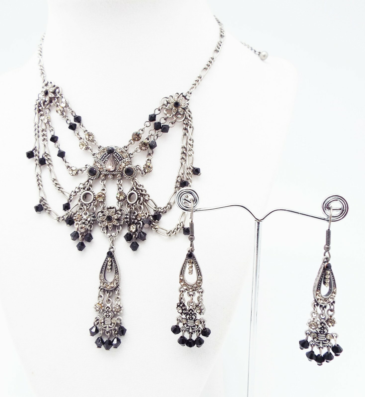 DESIGNER INSPIRED 16 in BLACK MULTI CRYSTAL SILVER VICTORIAN JEWELRY SET NEW