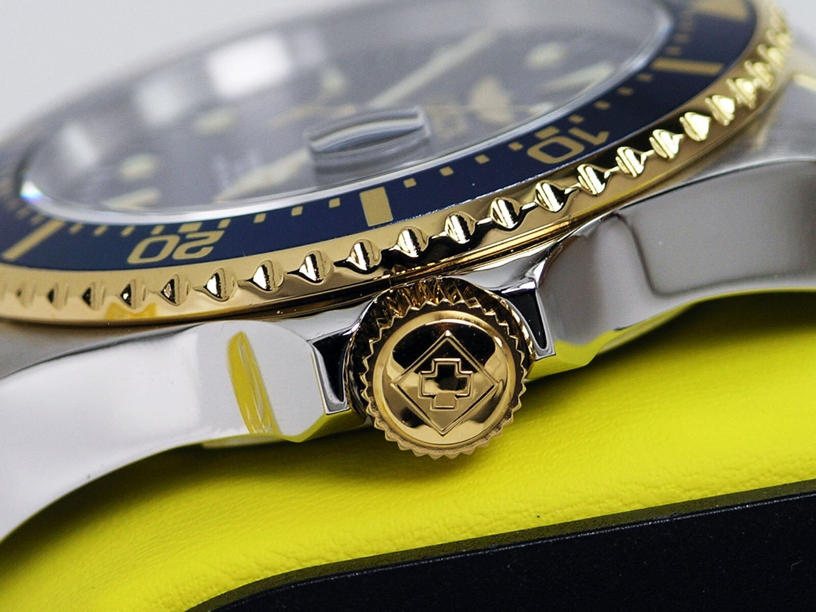 NEW INVICTA 22058 PRO DIVER COIN EDGE BLUE WATCH TU TONE STAINLESS STEEL 43MM