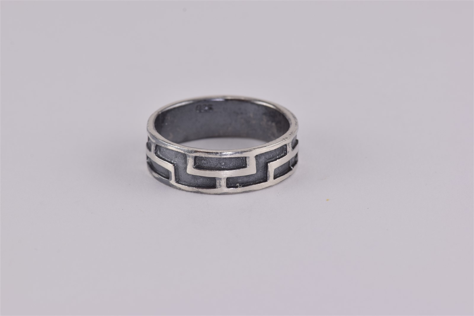 Sterling Silver 6.5mm Interlocking Block Oxidized Carved Band Ring 925 Sz: 9