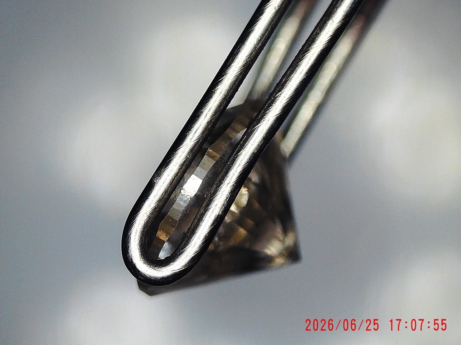 0.7ct GIA Natural Certified Diamond Treated Clarity Round 5.43-3.68mm