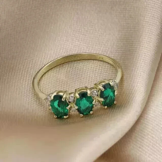 Emerald 2.5Ct Natural Green Oval Cut Women Wedding Band 14K Yellow Gold Plated