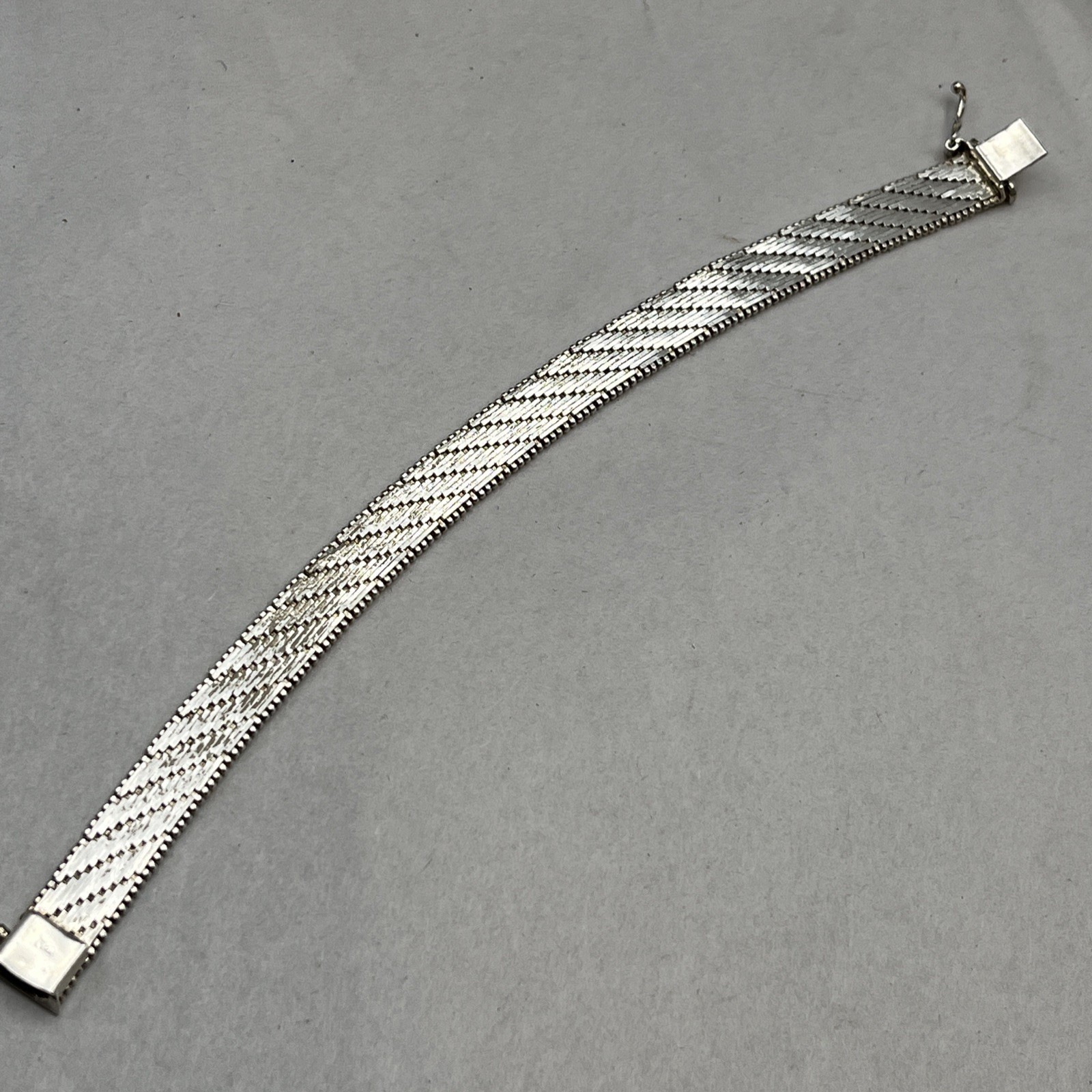 Vintage Riccio Sterling Silver Bracelet 7.5″ Long 24.9g 9.7mm Wide