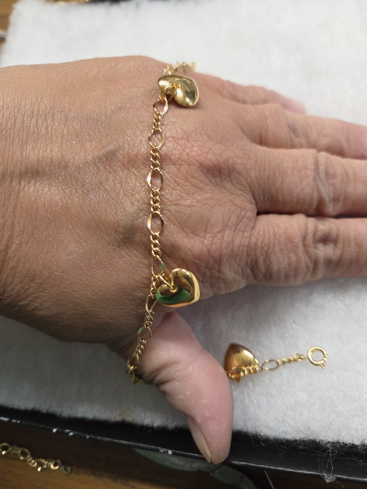 Vtg-mod nos gold tone chain Heart tassel Anklet