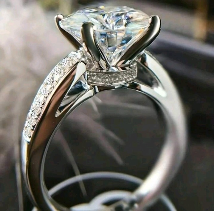 Silver-Plated Copper White/Colorless Round Cut And Inlay CZ Ring Size 6