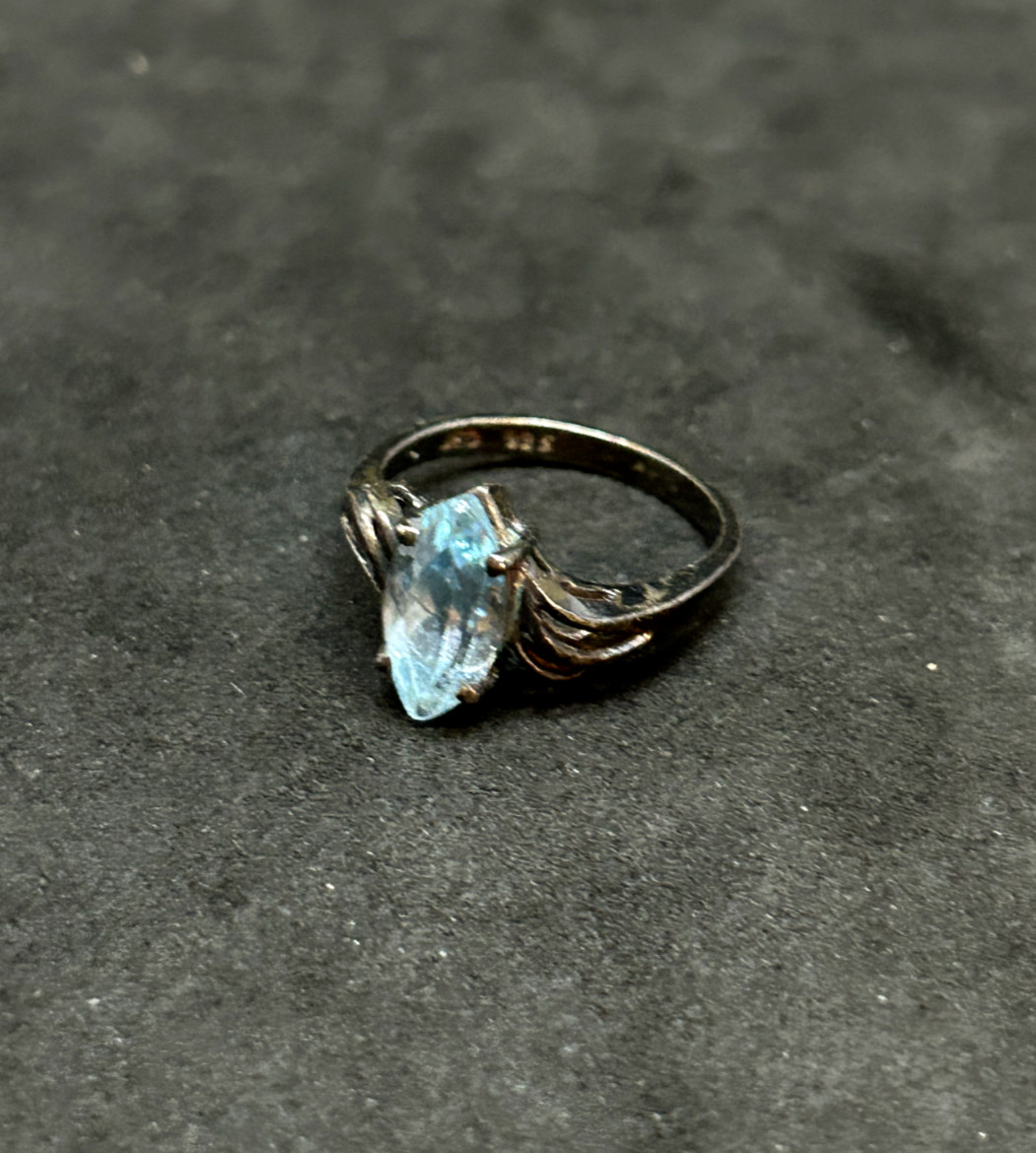 925 Sterling Dark Sterling 11.8mm Blue Topaz Ring Sz 6.5 – 2.86g