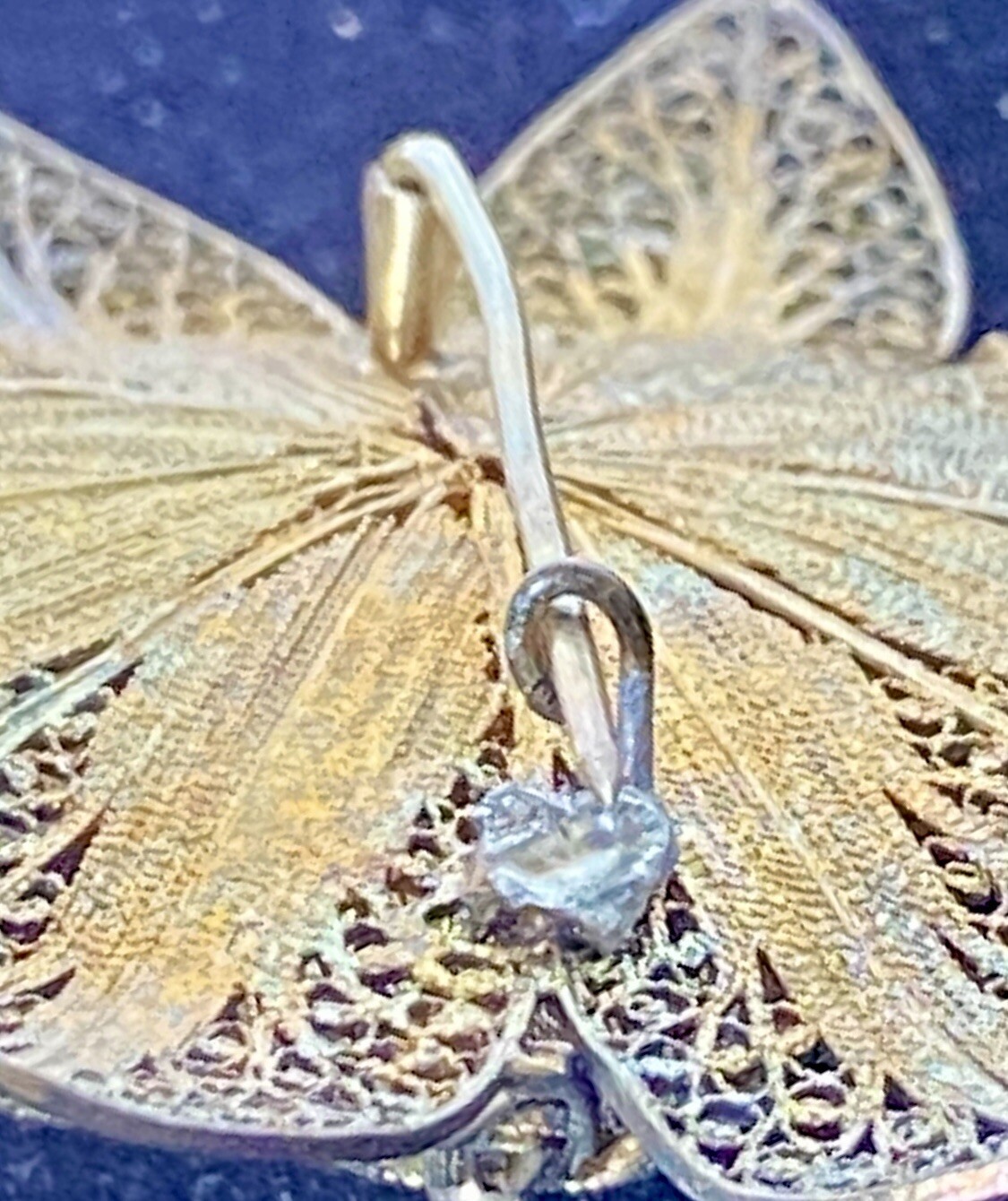 Vintage 2-3/8″ Wide Fine Silver Filigree Flower Brooch with Gold Wash 12 Grams