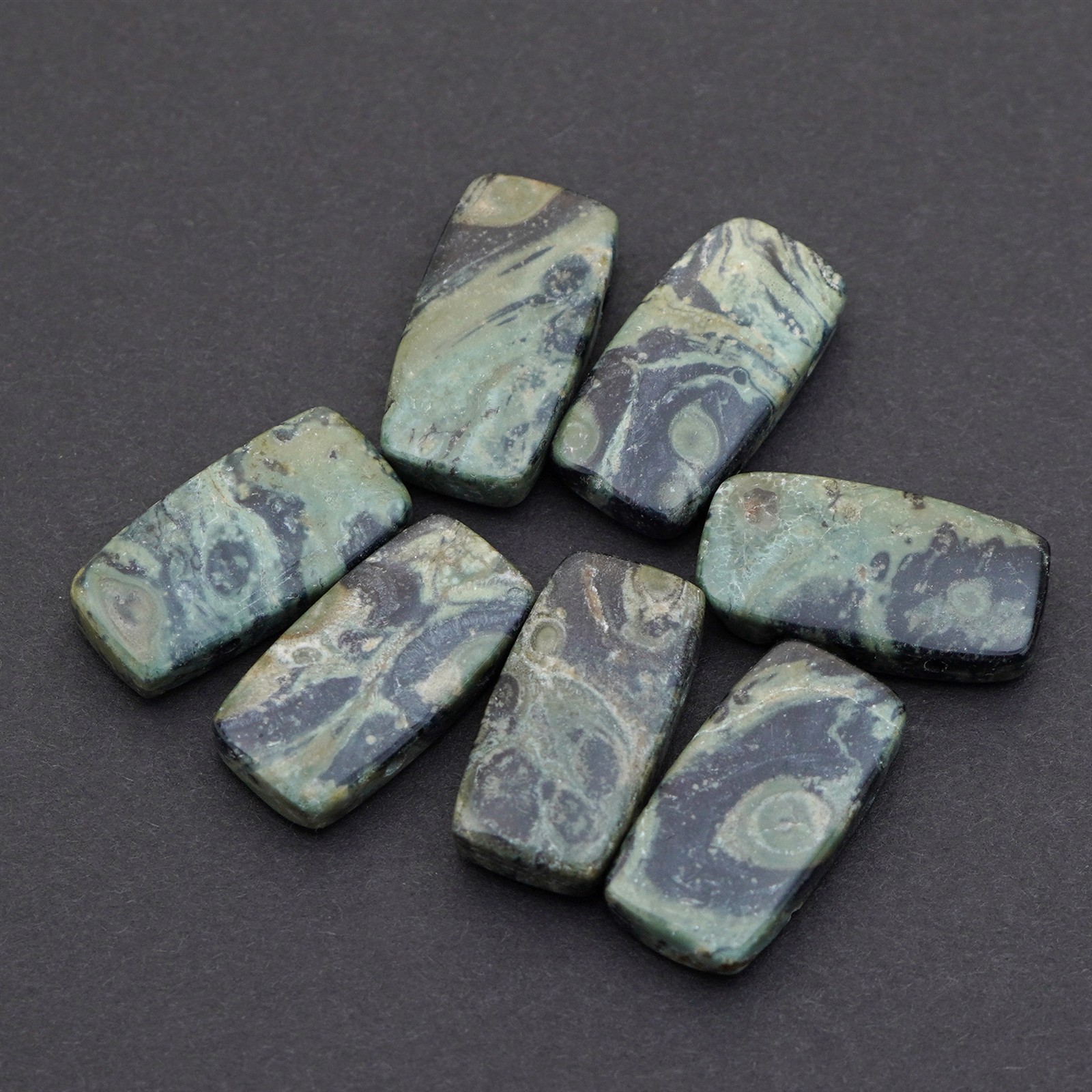7 kambaba jasper flat rectangle 2 hole stone beads black green avg 20mm