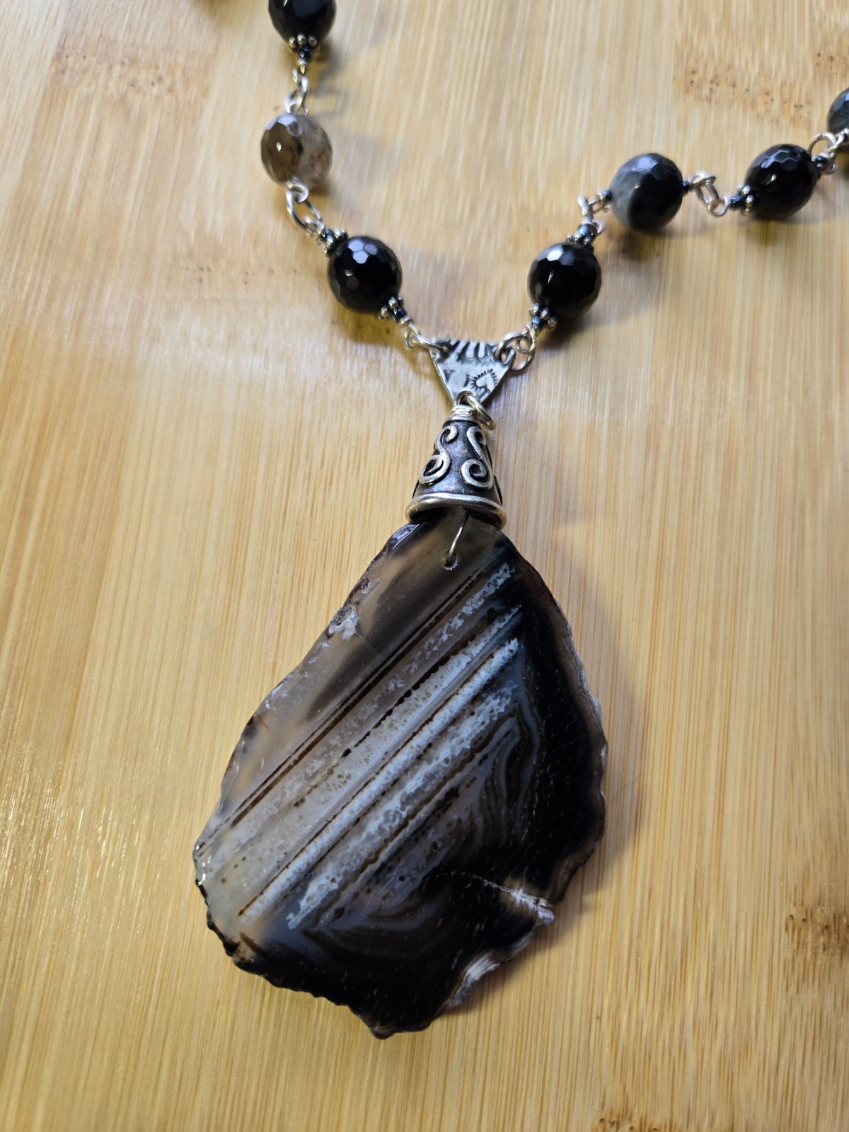 Banded Brown and White Agate Pendant Necklace 26″