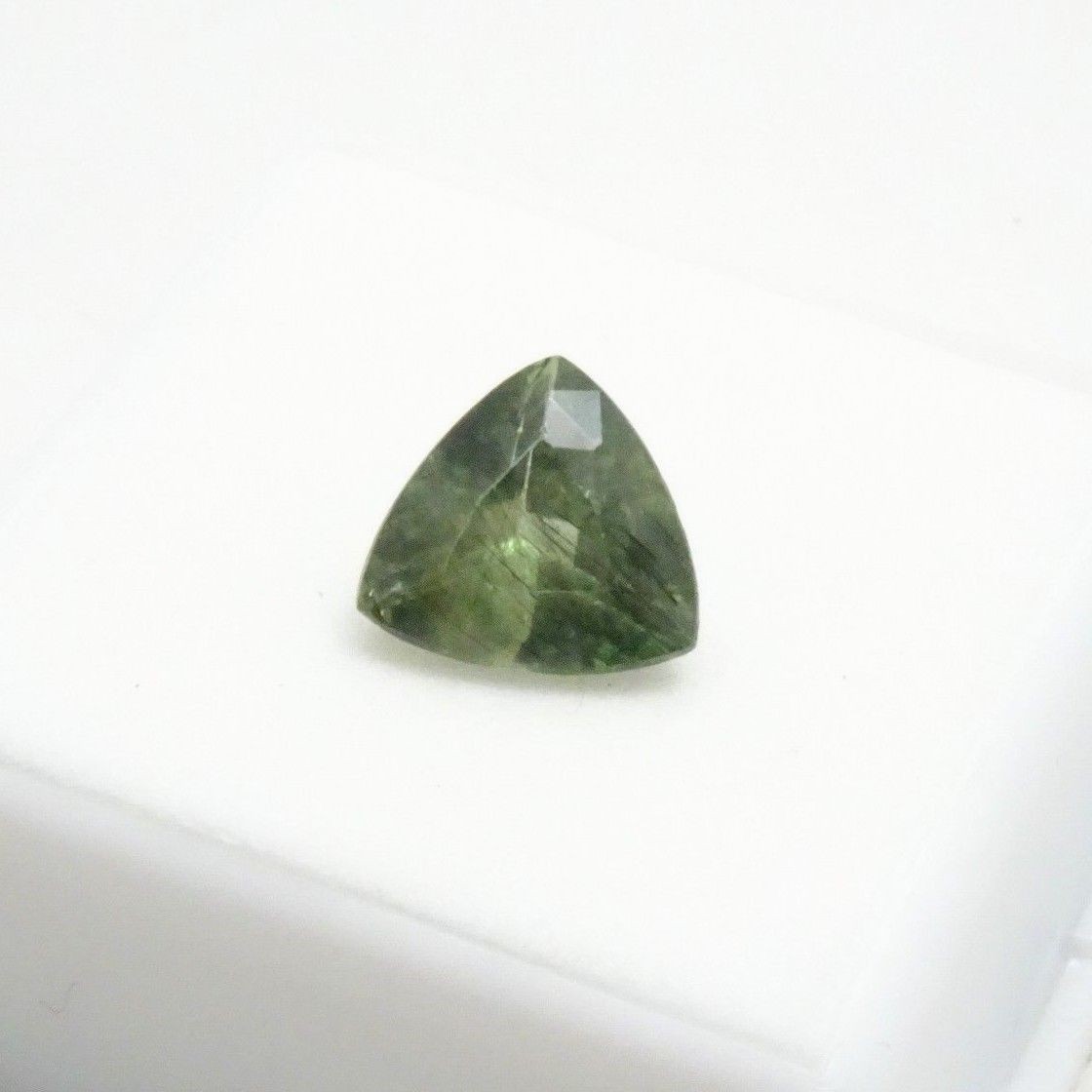 Rutilated Peridot – 3.40ct Trillion 10×9.7mm – Peridot w/ Black Rutile Gemstone
