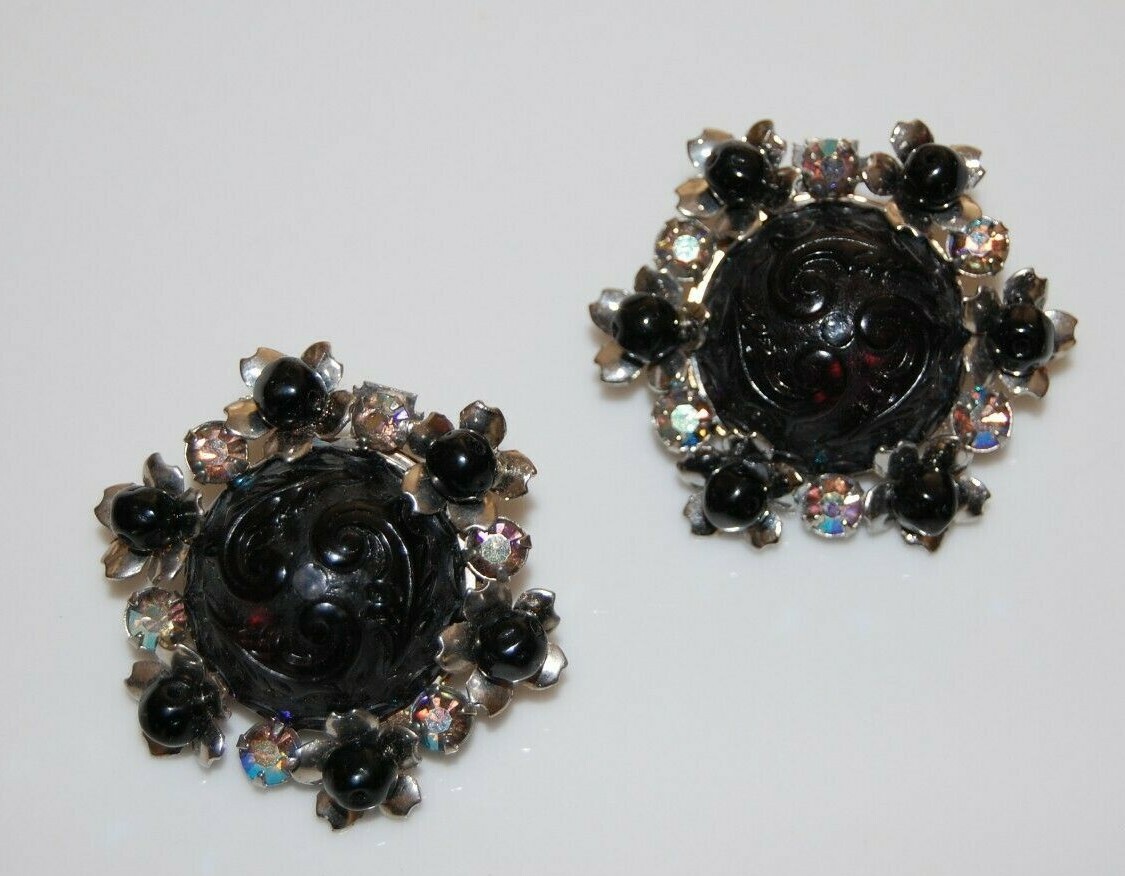 Elegant Vtg 80’s Couture Black Cabochon Beaded Flowers Silver Tone Clip Earrings