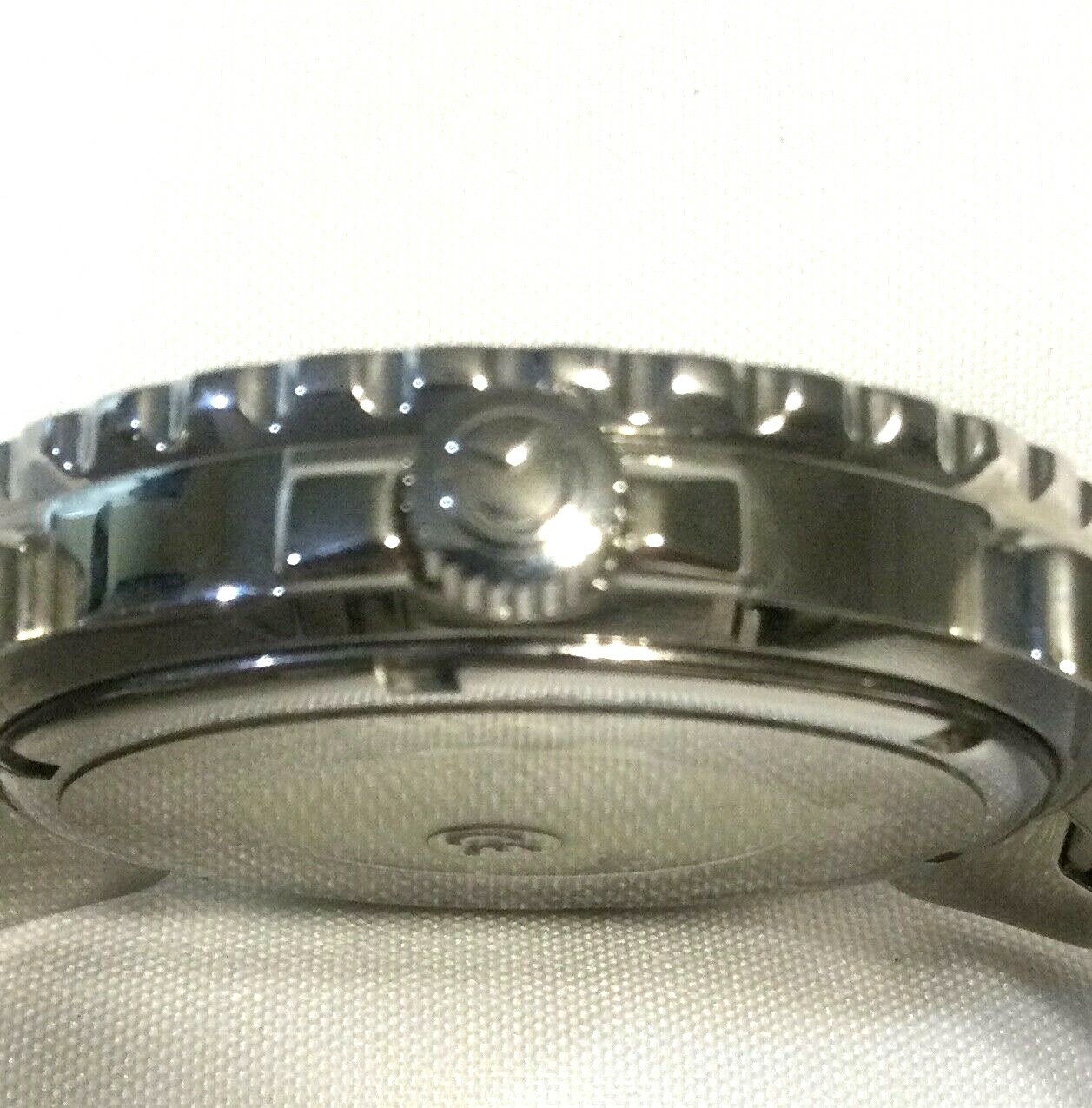 SECTOR NO LIMITS 450 SWISS MADE DIVER WATCH Black Dial Silver Markers Stainless