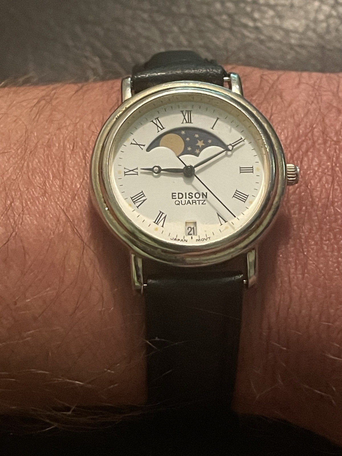 Vintage Edison Quartz Moon Phase Date Dress Watch Roman Dial Japan Movement Runs