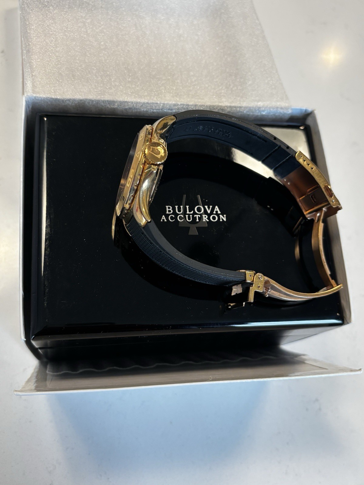 Bulova Accutron Curacao 64B108 Swiss SW200 Automatic 300M Dive Watch Full Kit