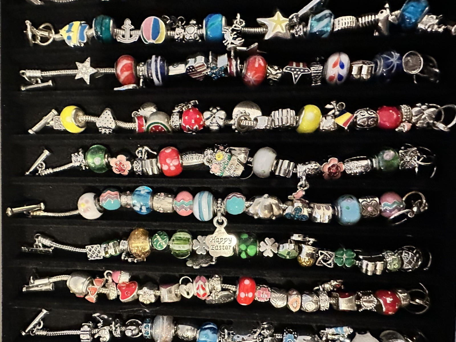 Charm Bracelet Set Willabee & Ward 12 Month 1 For Each Month Show Case Complete