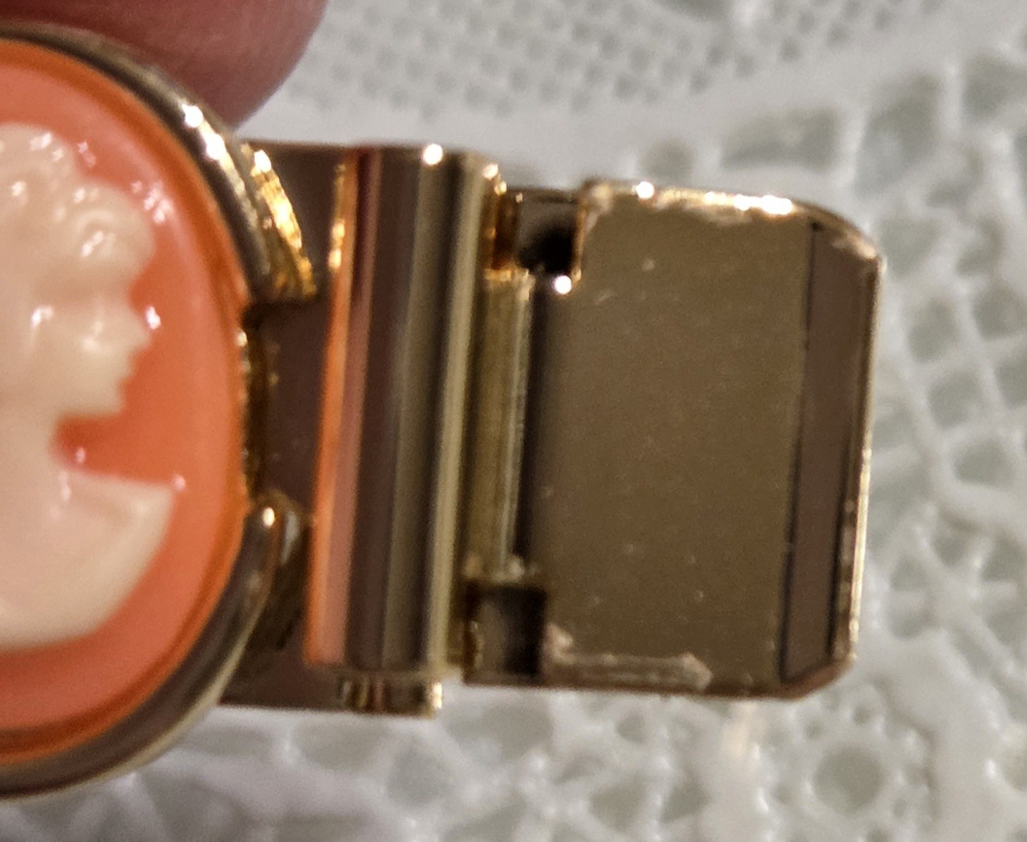 Exquisite Mod Multi-color Cameo Bracelet W Push-Lock Lady Profiles & Faux Gems