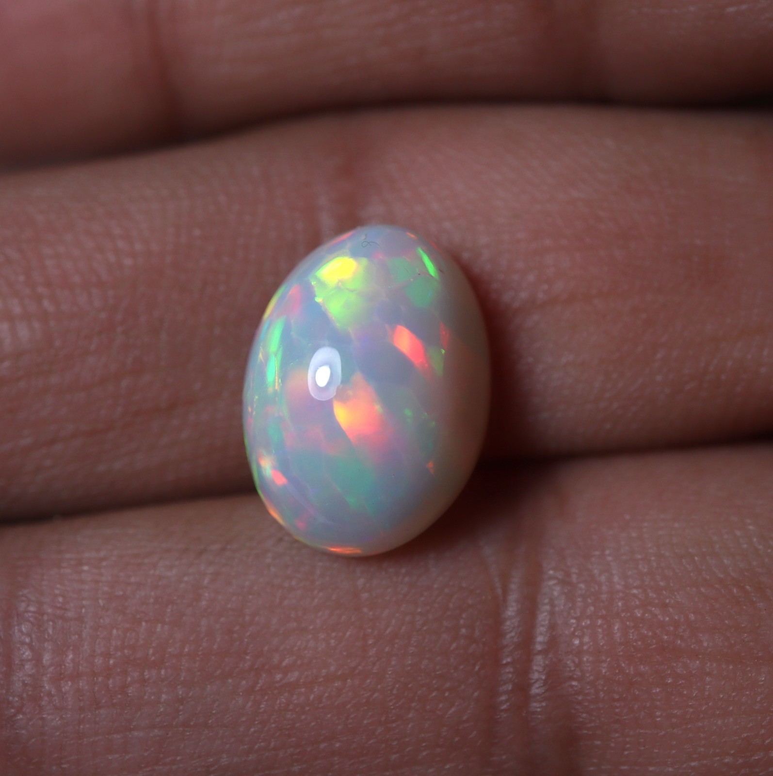 6 Cts 14.6×10.8 MM Natural Honeycomb Multi Fire Ethiopian Opal Oval Cabochon