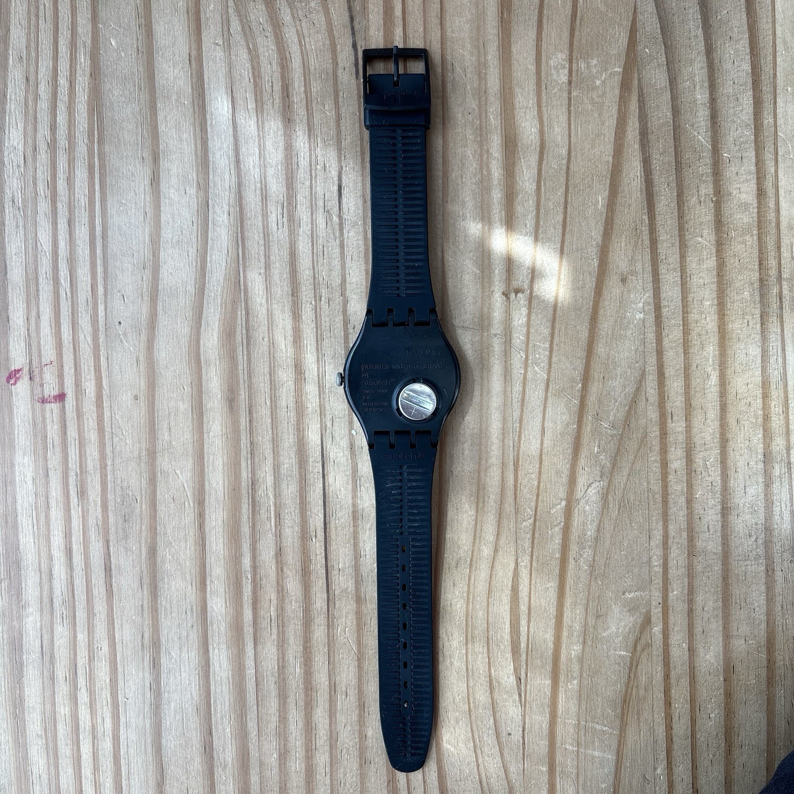 SWATCH Wrist Watch Gent 2012 – SUOZ151 – Fired Snake By Tin Tin – New Battery