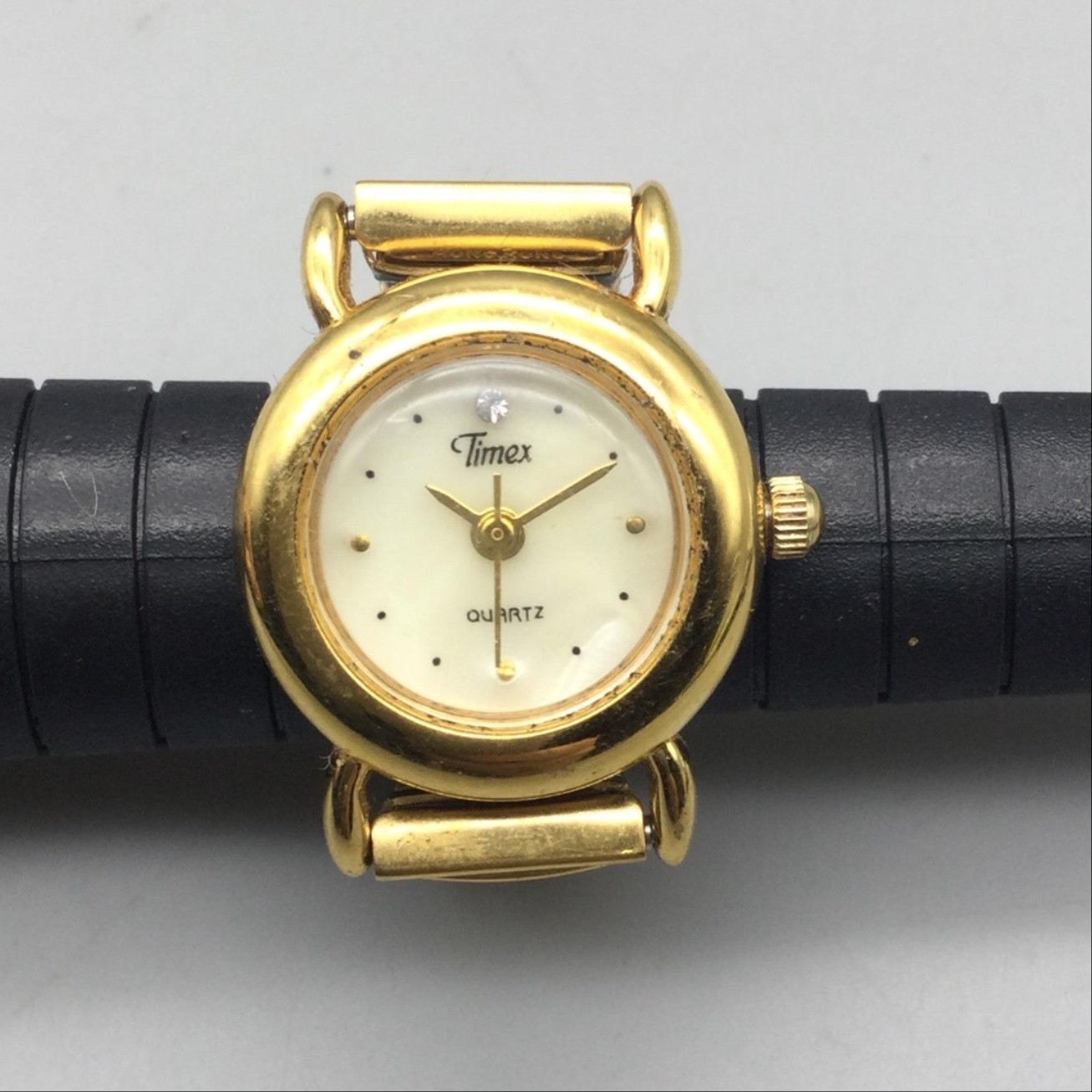 Vintage Timex Ring Watch Womens 18mm MOP Dial Gold Tone Stretch New Battery