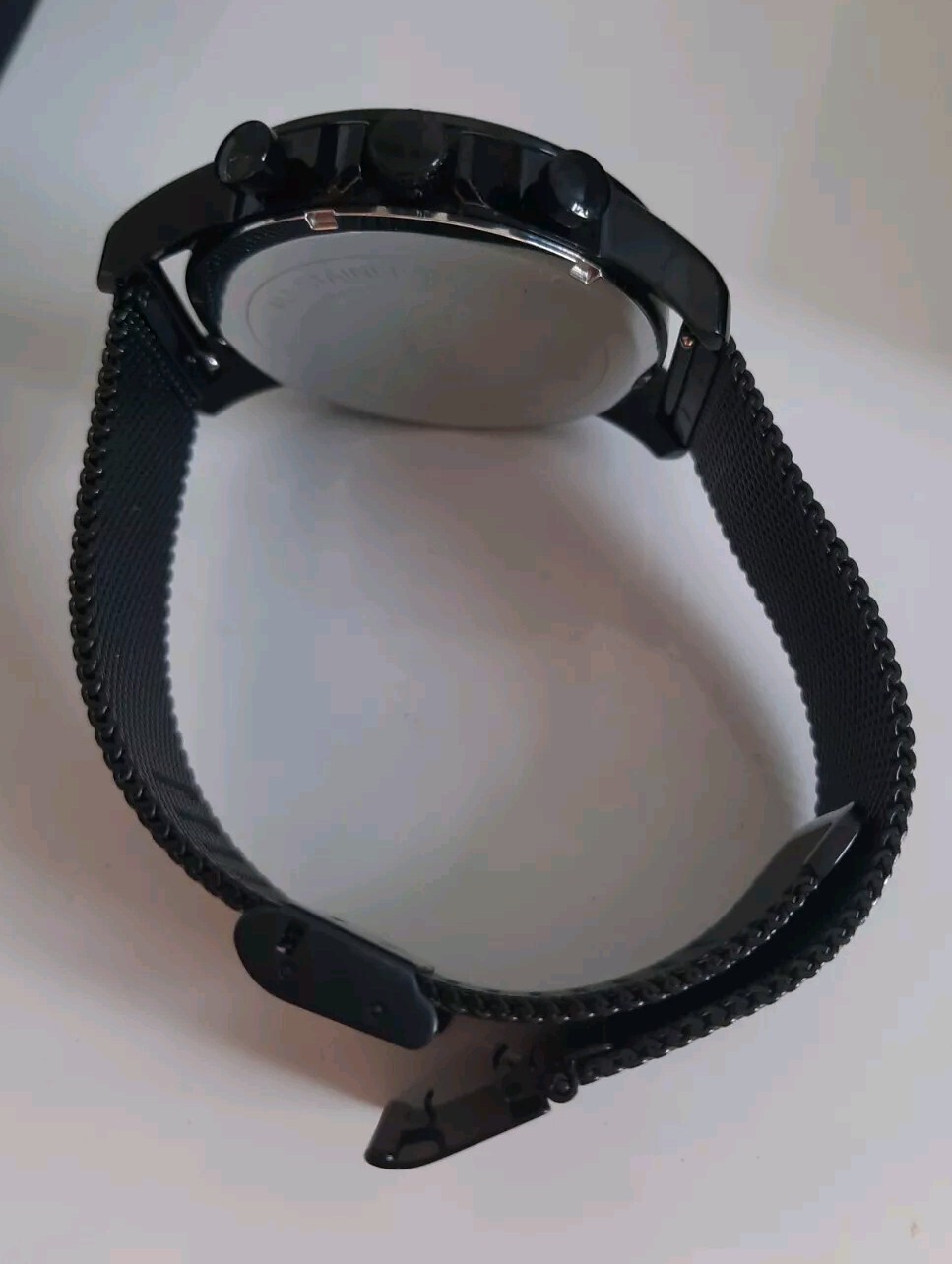Tayroc Iconic TY338 Black Red 42 mm Chronograph Quartz w Black Mesh