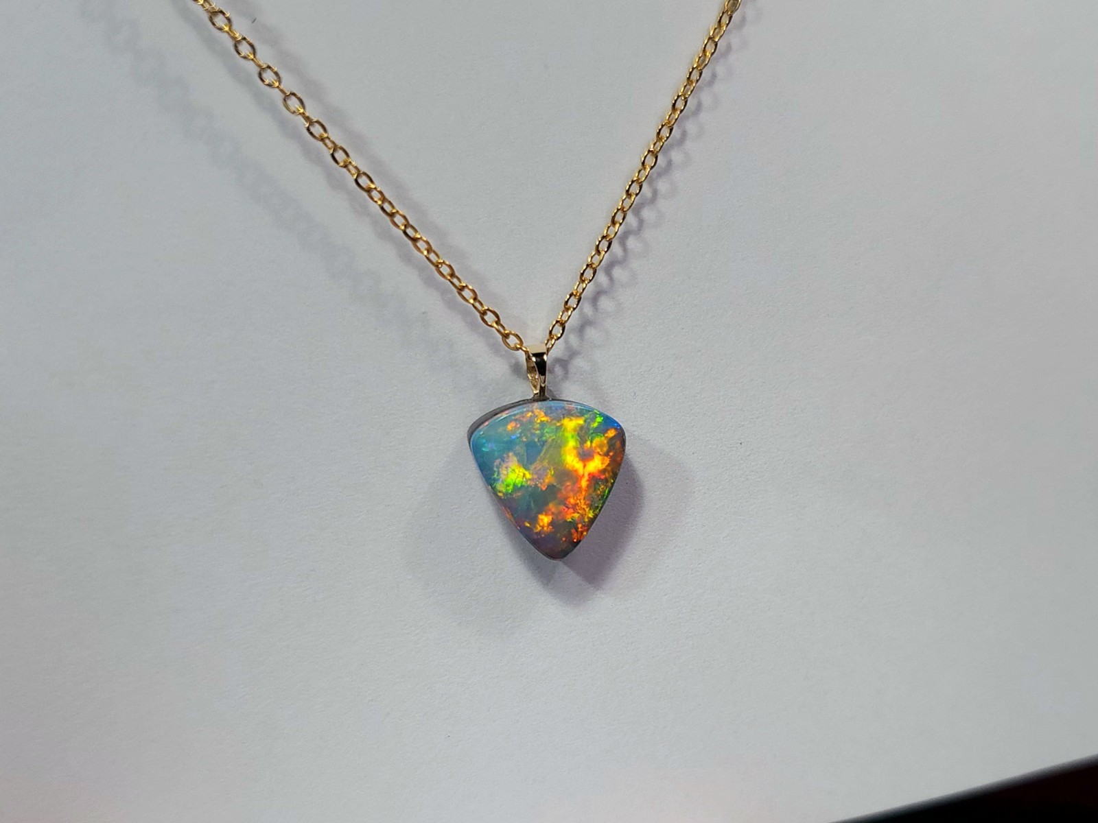 Solare’ Genuine Australian Opal Doublet Pendant 14k Gem Gift 0.82g Q53