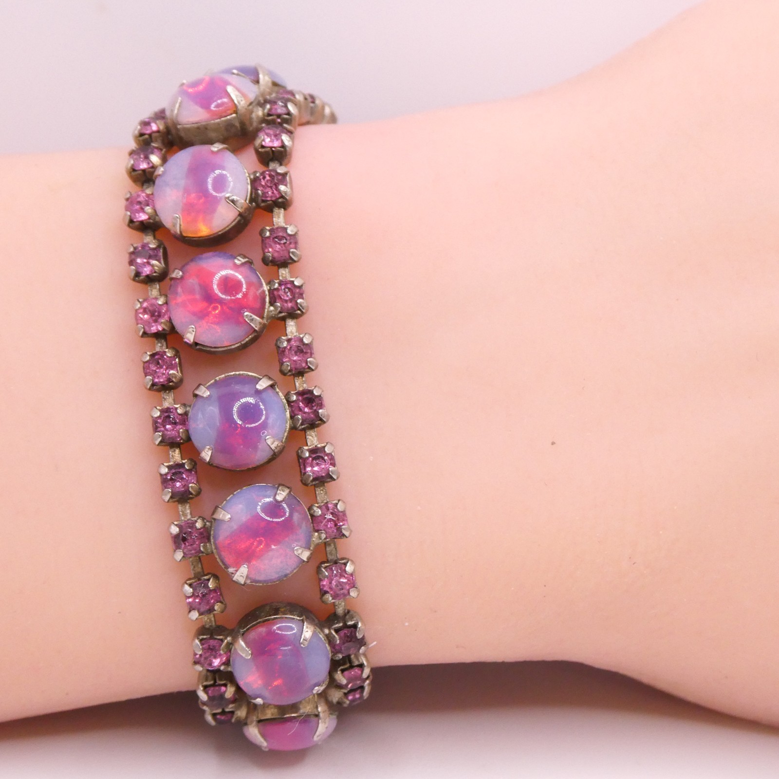 Vintage Pink Givre Rinestone Wide 4 Row 6.5″ Womens Statement Bracelet