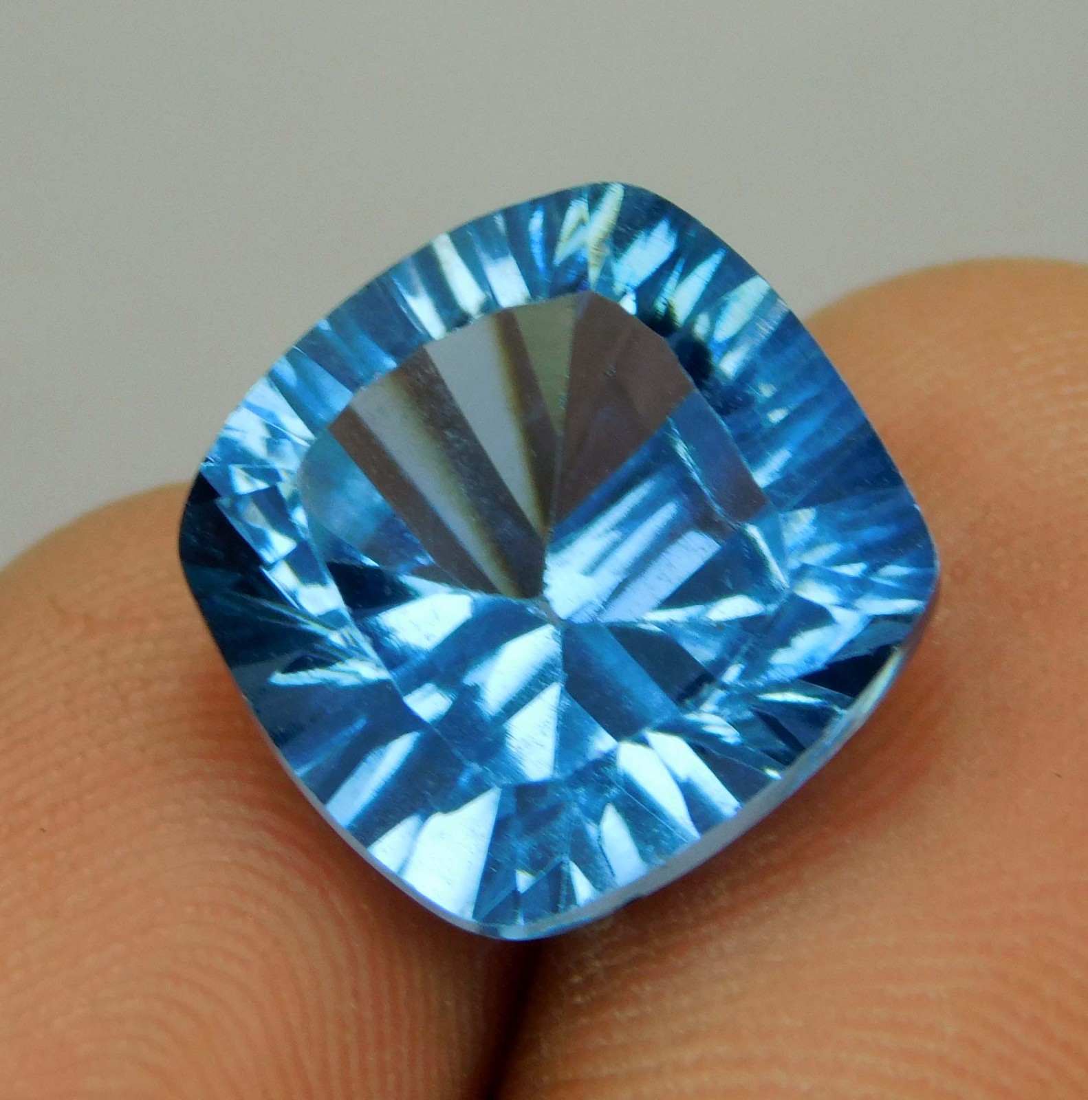 11.05 Ct Natural Mogok Blue Green Spinel Cushion Cut Certified Loose Gemstone