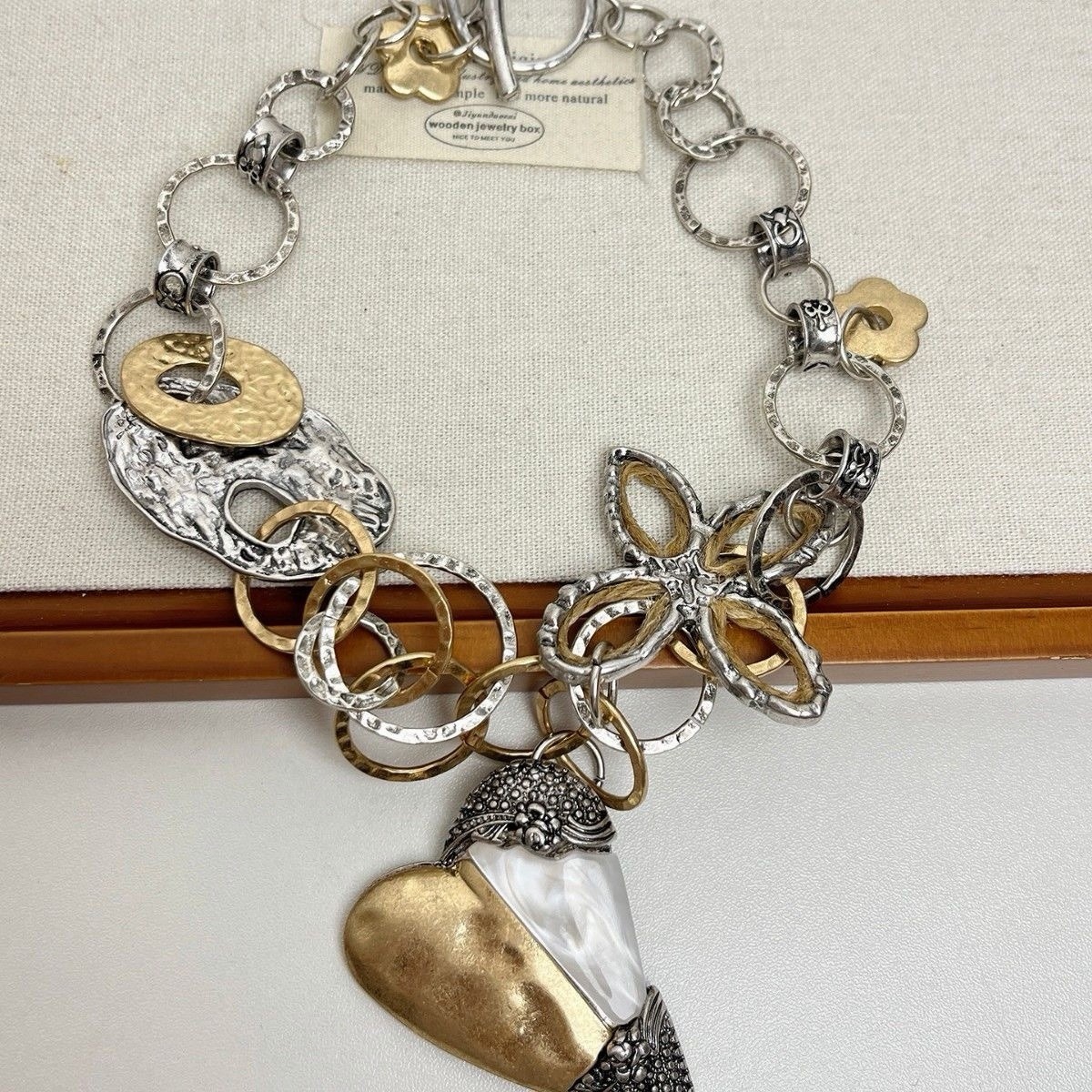 Literary retro flower love metal old necklace
