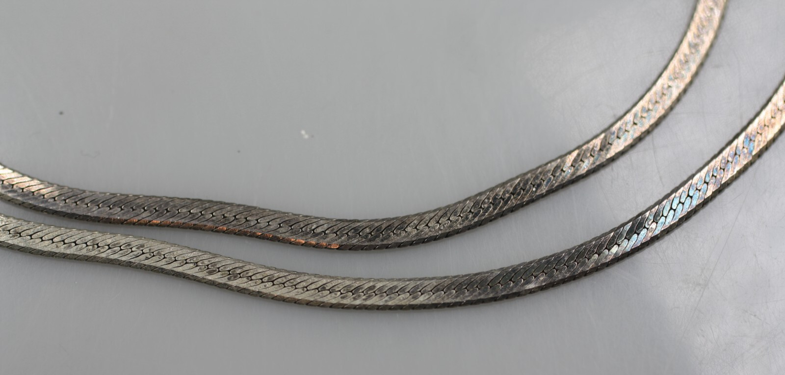 VTG FGS VIOR ITALY 925 Sterling Silver flat Herringbone 4mm chain Necklace 30″