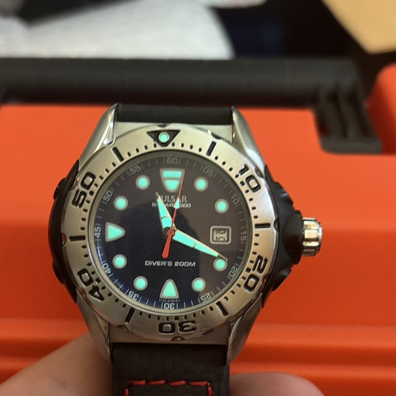 Pulsar Solar 4000 Solar Quartz Diver 200m Blue Wave Dial Date leather strap